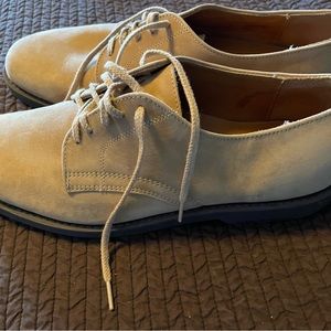 Mens Cole Haan dress suede tie shoe. Seldom worn. Beige. Size 11D